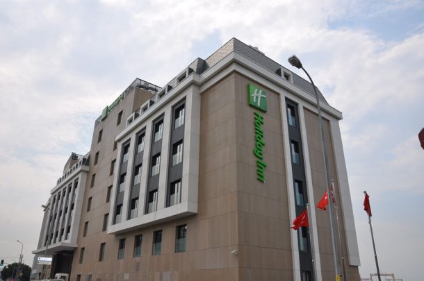 "holiday_inn_01"